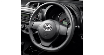 Руль кожа для Toyota VITZ KSP130-AHXNK (Дек. 2012 – Апр. 2014)