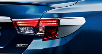 Накладка комбинированная задняя (хромированная), герметик (накладка комбинированная задняя для (хромированной))/ накладка комбинированная задняя (хромированная) для Toyota MARK X GRX130-AETZH(F) (Июль 2014&nbsp;&ndash;&nbsp;)