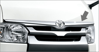 Хромированная накладка передняя для Toyota HIACE TRH200V-SRTEK (Янв. 2015 – )