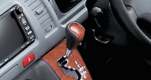 Ручка КПП (под дерево) для Toyota HIACE TRH200V-SFPDK (Авг. 2007 – Июль 2010)